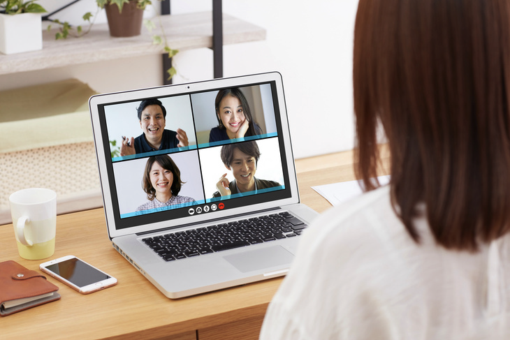 オンラインで関係者をつなぐミーティングの様子